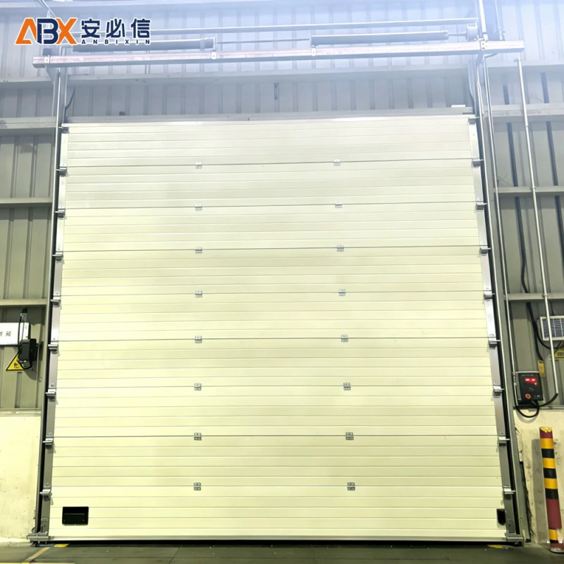 南京青龙山林场钢质提升门